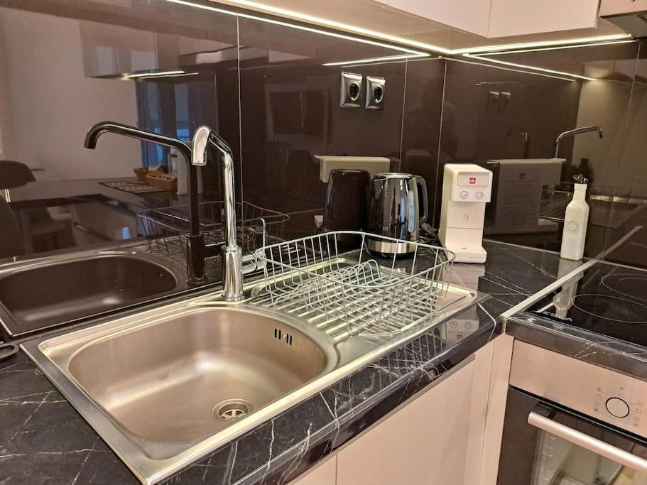 Luxury Suite פאטרה מראה חיצוני תמונה