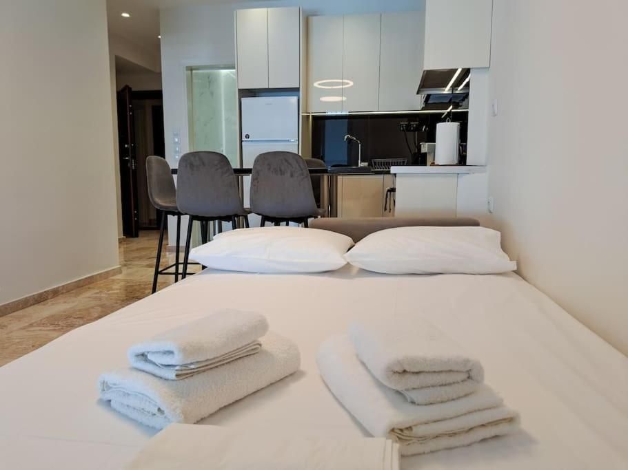 Luxury Suite פאטרה מראה חיצוני תמונה