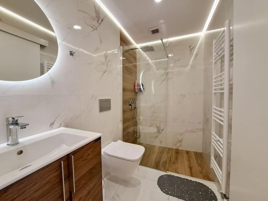 Luxury Suite פאטרה מראה חיצוני תמונה
